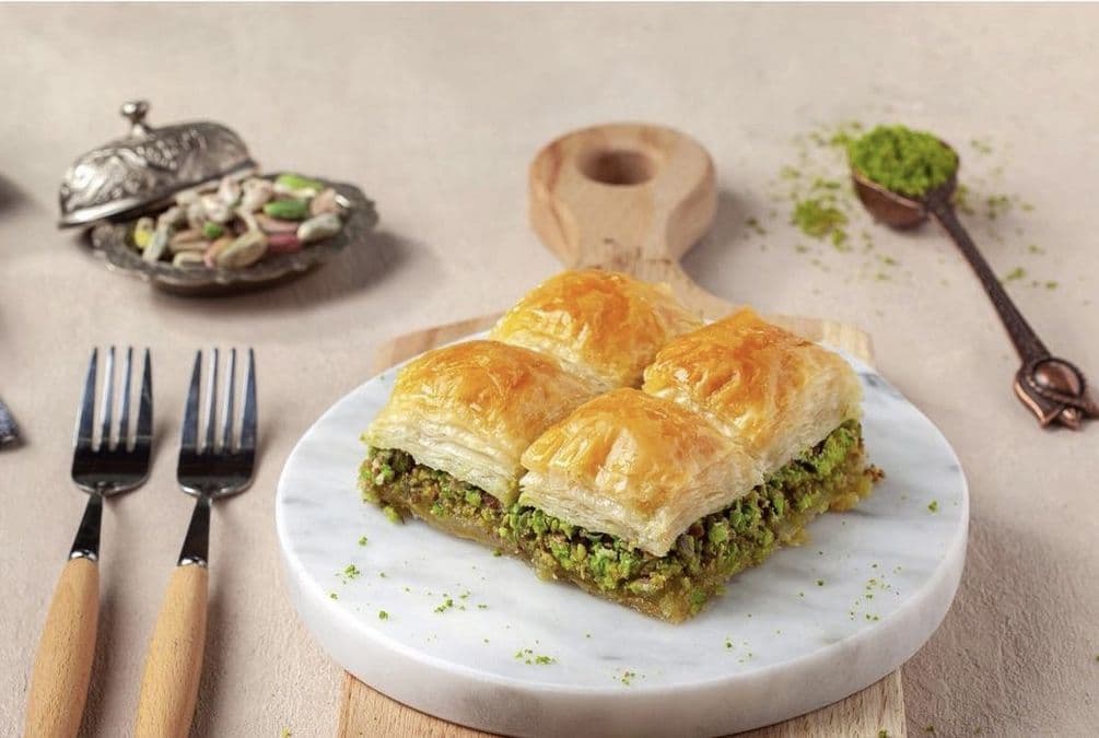 Bol Fıstıklı Bol Tereyağlı Baklava